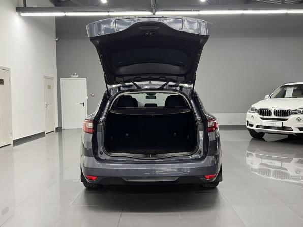 Renault Megane IV с пробегом 2018 года, цена 1 220 000 рублей, 177060 км, универсал, Автокод Объявления