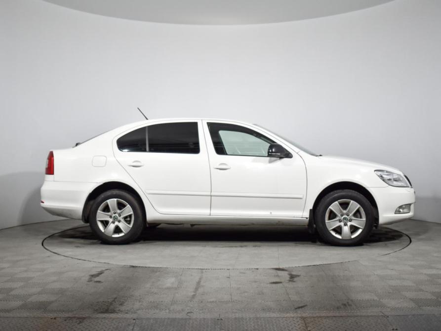 Skoda Octavia II (A5) Рестайлинг Санкт-Петербург  - изображение 4