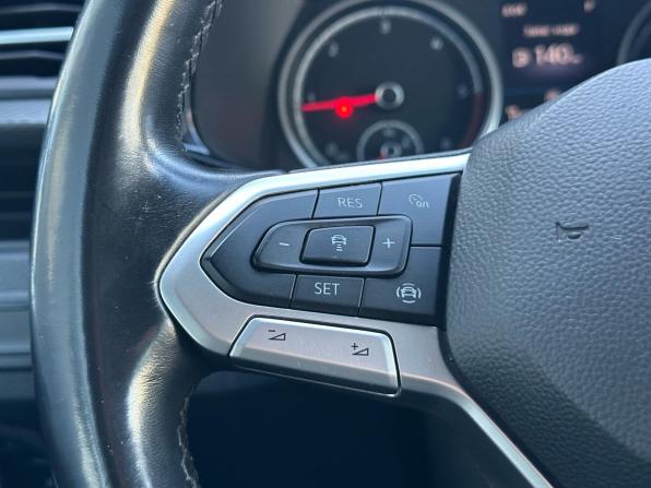 Volkswagen Multivan T6 Рестайлинг с пробегом 2020 года, цена 4 499 000 рублей, 159000 км, минивэн, Автокод Объявления