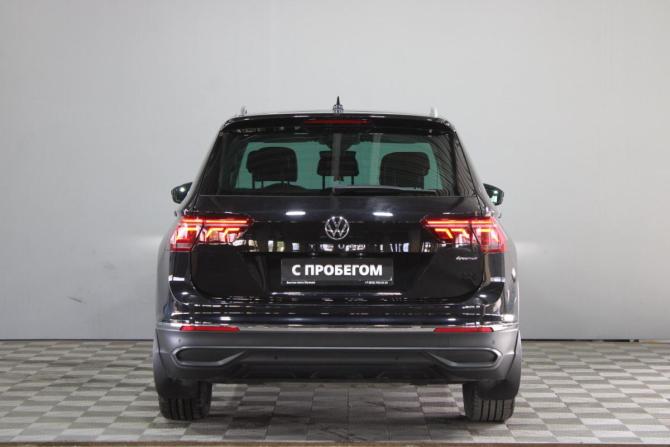 Volkswagen Tiguan II Рестайлинг с пробегом 2021 года, цена 2 720 000 рублей, 160000 км, внедорожник, Автокод Объявления