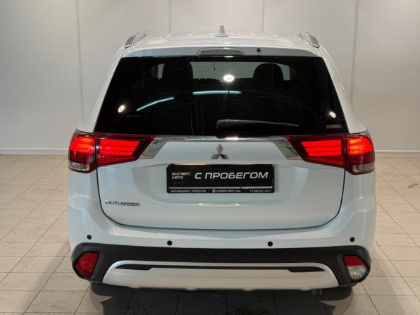 Mitsubishi Outlander III Рестайлинг 3 с пробегом 2020 года, цена 2 545 000 рублей, 58024 км, внедорожник, Автокод Объявления