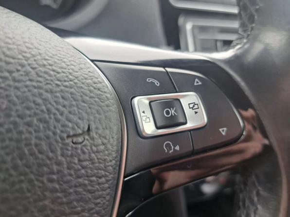 Volkswagen Polo V Рестайлинг с пробегом 2017 года, цена 1 148 000 рублей, 107000 км, седан, Автокод Объявления