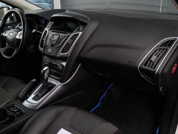 Ford Focus III с пробегом 2013 года, цена 900 000 рублей, 120268 км, хэтчбек, Автокод Объявления