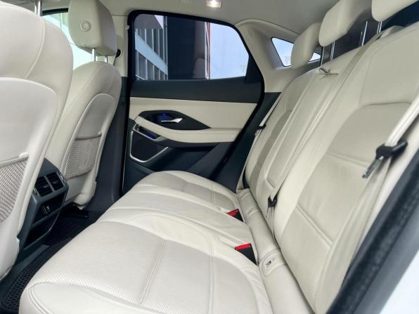 Jaguar E-Pace I с пробегом 2019 года, цена 3 090 000 рублей, 66265 км, внедорожник, Автокод Объявления