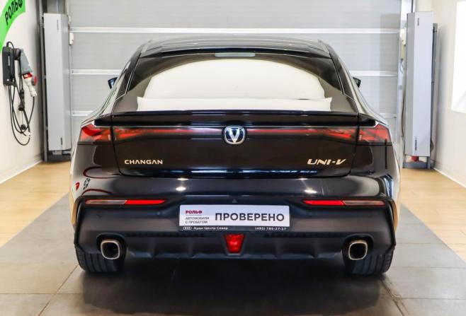 Changan UNI-V I с пробегом 2024 года, цена 2 425 000 рублей, 17007 км, лифтбек, Автокод Объявления