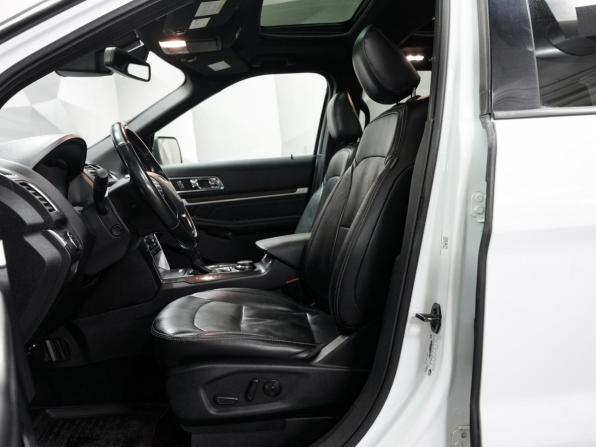 Ford Explorer V Рестайлинг 2 с пробегом 2018 года, цена 2 996 000 рублей, 135000 км, внедорожник, Автокод Объявления