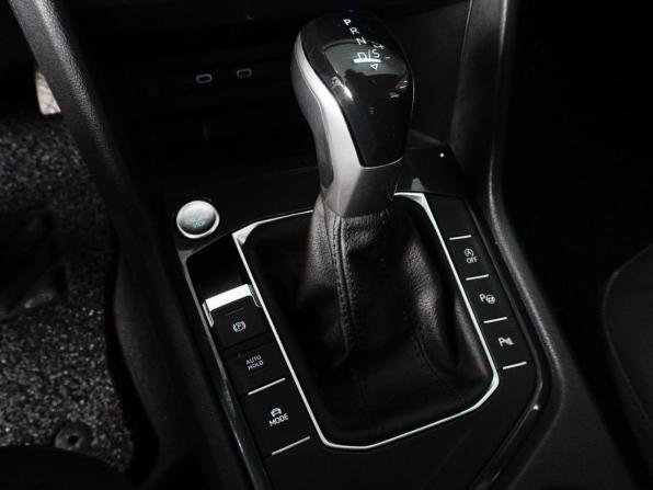 Volkswagen Tiguan II Рестайлинг с пробегом 2022 года, цена 3 766 000 рублей, 37156 км, внедорожник, Автокод Объявления
