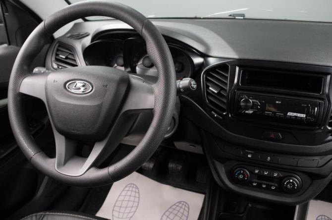 Lada (ВАЗ) Vesta I с пробегом 2022 года, цена 1 079 000 рублей, 65202 км, универсал, Автокод Объявления