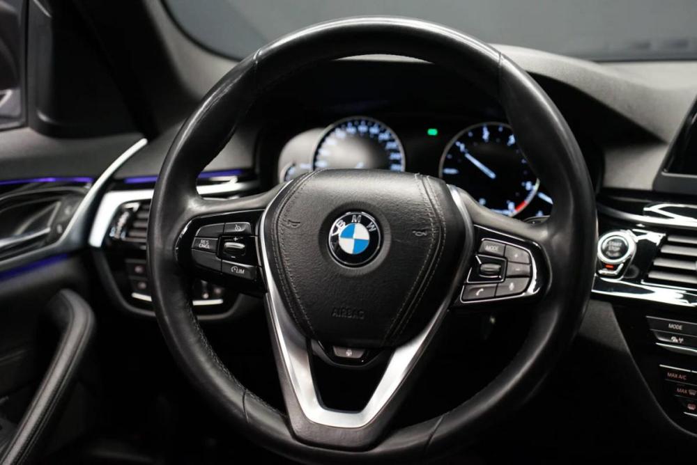 BMW 5 серии VII (G30/G31/G38) Крым  - изображение 16