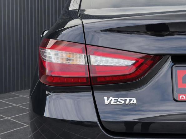 Lada (ВАЗ) Vesta I Рестайлинг (NG) с пробегом 2024 года, цена 1 277 000 рублей, 28000 км, седан, Автокод Объявления