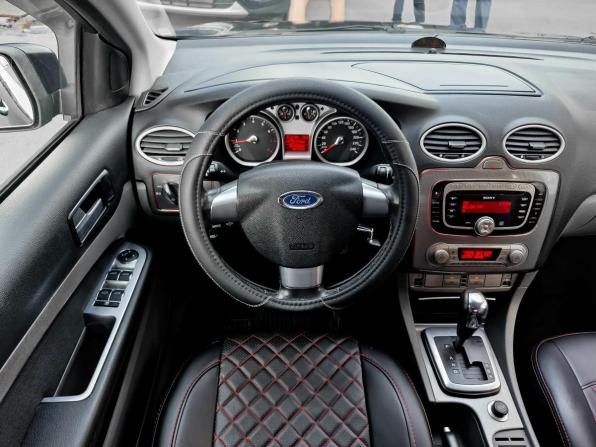 Ford Focus II Рестайлинг с пробегом 2010 года, цена 709 000 рублей, 144509 км, хэтчбек, Автокод Объявления