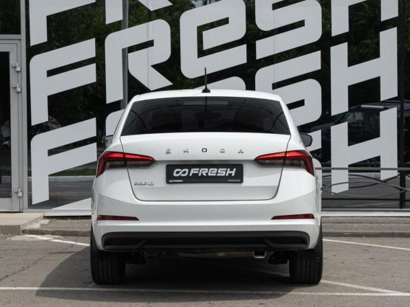 Skoda Rapid II с пробегом 2022 года, цена 1 440 000 рублей, 102000 км, лифтбек, Автокод Объявления