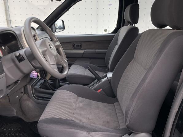 Nissan NP300 с пробегом 2013 года, цена 1 450 000 рублей, 99171 км, offers.body_type.unknown, Автокод Объявления