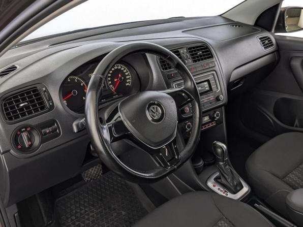 Volkswagen Polo V Рестайлинг с пробегом 2017 года, цена 1 250 000 рублей, 84394 км, седан, Автокод Объявления