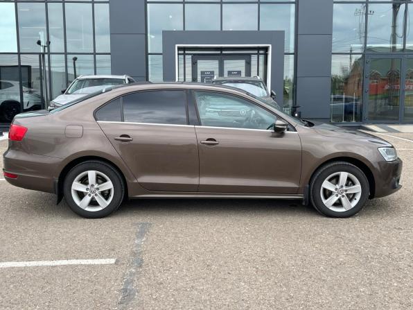 Volkswagen Jetta VI с пробегом 2013 года, цена 1 030 000 рублей, 180223 км, седан, Автокод Объявления
