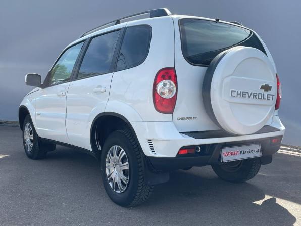 Chevrolet Niva I Рестайлинг с пробегом 2016 года, цена 735 000 рублей, 90109 км, внедорожник, Автокод Объявления