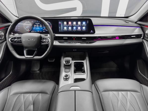 Chery Arrizo 8 с пробегом 2024 года, цена 2 549 900 рублей, 5700 км, седан, Автокод Объявления