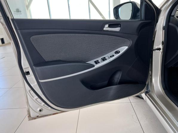 Hyundai Solaris I с пробегом 2011 года, цена 699 000 рублей, 163320 км, хэтчбек, Автокод Объявления