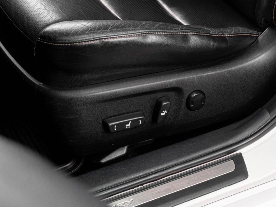 Toyota Camry VII (XV50) Рестайлинг Тюмень  - изображение 20