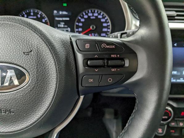 Kia Rio IV Рестайлинг с пробегом 2021 года, цена 1 940 000 рублей, 71940 км, хэтчбек, Автокод Объявления