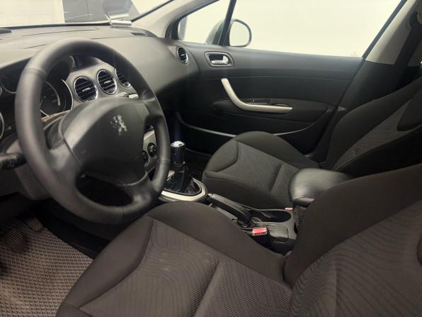 Peugeot 308 I Рестайлинг с пробегом 2011 года, цена 670 000 рублей, 150968 км, хэтчбек, Автокод Объявления