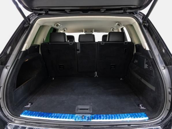 Volkswagen Touareg II Рестайлинг с пробегом 2015 года, цена 3 098 000 рублей, 142352 км, внедорожник, Автокод Объявления