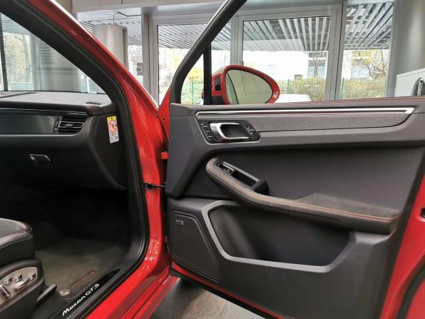 Porsche Macan I Рестайлинг с пробегом 2021 года, цена 7 750 000 рублей, 50878 км, внедорожник, Автокод Объявления