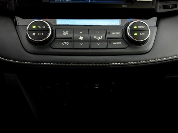 Toyota RAV4 IV (XA40) Рестайлинг с пробегом 2015 года, цена 2 250 000 рублей, 111772 км, внедорожник, Автокод Объявления