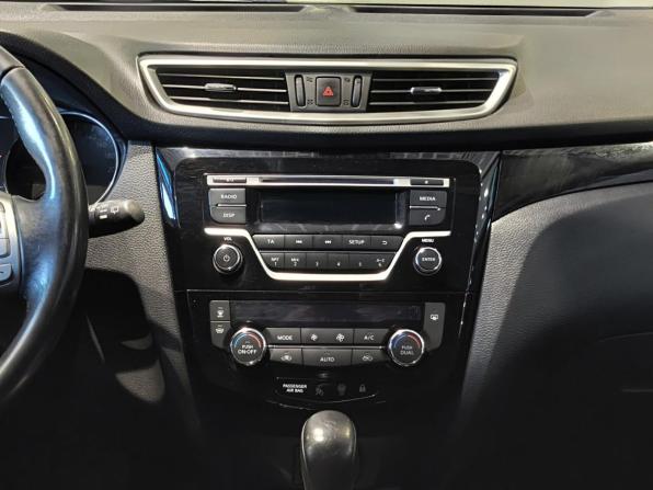 Nissan Qashqai II с пробегом 2017 года, цена 1 720 000 рублей, 161212 км, внедорожник, Автокод Объявления