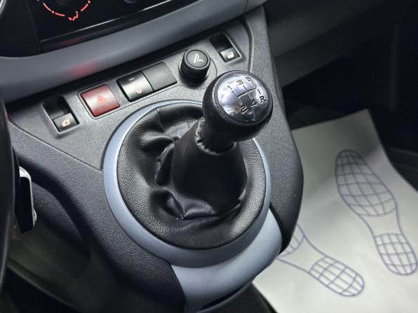 Citroen Berlingo II Рестайлинг с пробегом 2013 года, цена 995 000 рублей, 84505 км, компактвэн, Автокод Объявления