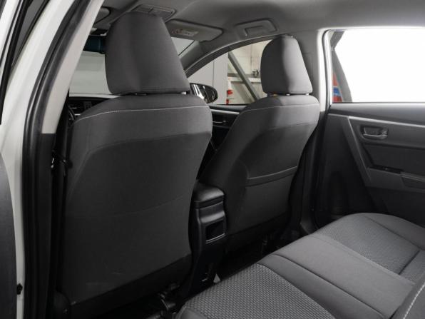 Toyota Corolla XI (E160 E170 E180) Рестайлинг 1 с пробегом 2017 года, цена 1 649 000 рублей, 156917 км, седан, Автокод Объявления