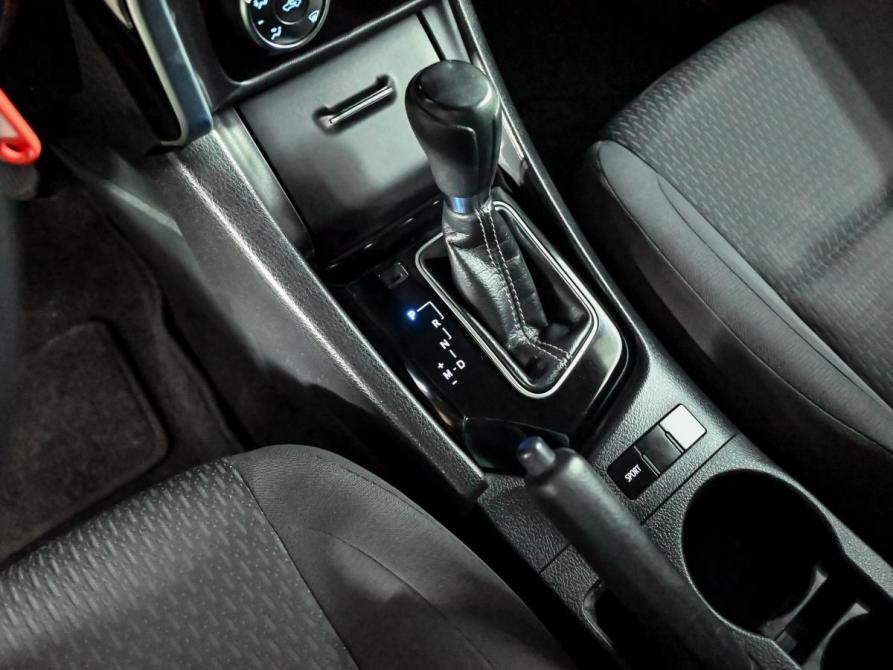 Toyota Corolla XI (E160 E170 E180) Рестайлинг 1 Екатеринбург  - изображение 14