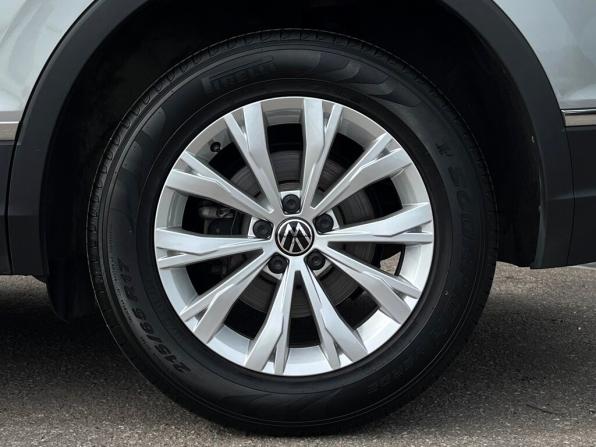 Volkswagen Tiguan II Рестайлинг с пробегом 2021 года, цена 3 047 600 рублей, 34004 км, внедорожник, Автокод Объявления