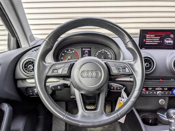 Audi A3 III (8V) Рестайлинг с пробегом 2017 года, цена 2 000 000 рублей, 103822 км, седан, Автокод Объявления