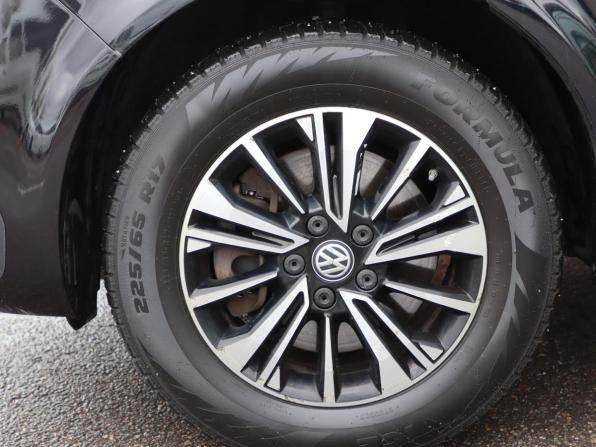 Volkswagen Multivan T6 Рестайлинг с пробегом 2021 года, цена 4 650 000 рублей, 231261 км, минивэн, Автокод Объявления