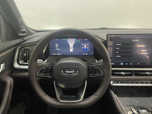 Geely Monjaro I Рестайлинг 2 с пробегом 2026 года, цена 4 180 000 рублей, 40 км, внедорожник, Автокод Объявления