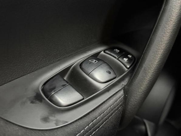 Nissan Qashqai II с пробегом 2017 года, цена 1 695 000 рублей, 145375 км, внедорожник, Автокод Объявления