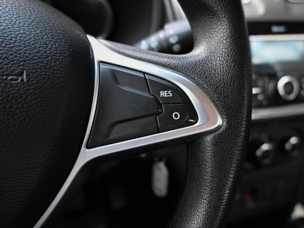 Renault Sandero II Рестайлинг с пробегом 2019 года, цена 750 000 рублей, 89178 км, хэтчбек, Автокод Объявления