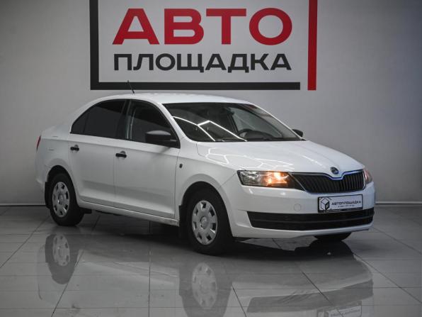 Skoda Rapid I с пробегом 2014 года, цена 790 000 рублей, 205000 км, лифтбек, Автокод Объявления