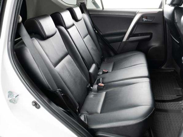 Toyota RAV4 IV (XA40) Рестайлинг с пробегом 2015 года, цена 2 320 000 рублей, 130367 км, внедорожник, Автокод Объявления