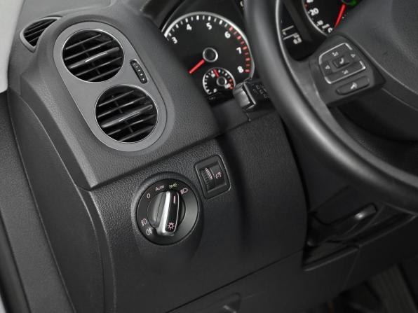 Volkswagen Tiguan I Рестайлинг с пробегом 2012 года, цена 1 299 000 рублей, 145000 км, внедорожник, Автокод Объявления