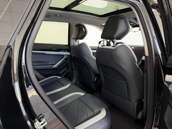 Geely Atlas II с пробегом 2024 года, цена 2 850 000 рублей, 29735 км, внедорожник, Автокод Объявления