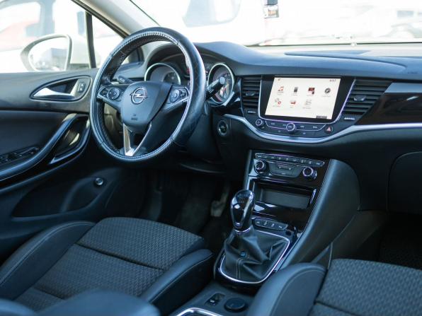 Opel Astra K с пробегом 2019 года, цена 1 299 000 рублей, 203680 км, универсал, Автокод Объявления