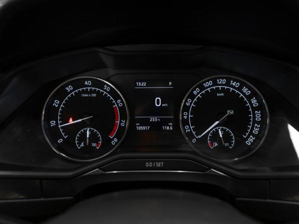 Skoda Superb III с пробегом 2018 года, цена 2 500 000 рублей, 105000 км, лифтбек, Автокод Объявления