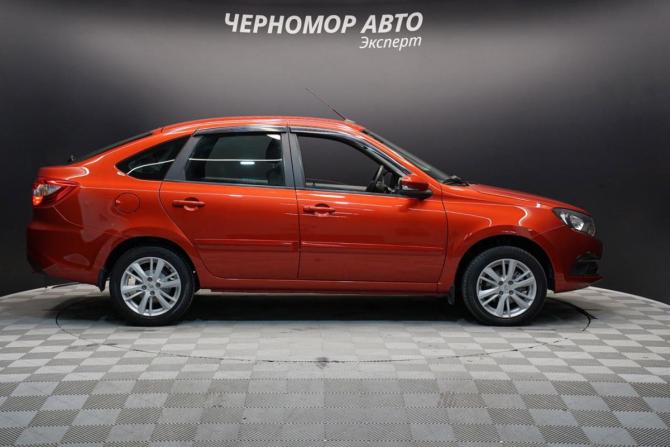 Lada (ВАЗ) Granta I Рестайлинг с пробегом 2019 года, цена 864 444 рубля, 63700 км, хэтчбек, Автокод Объявления