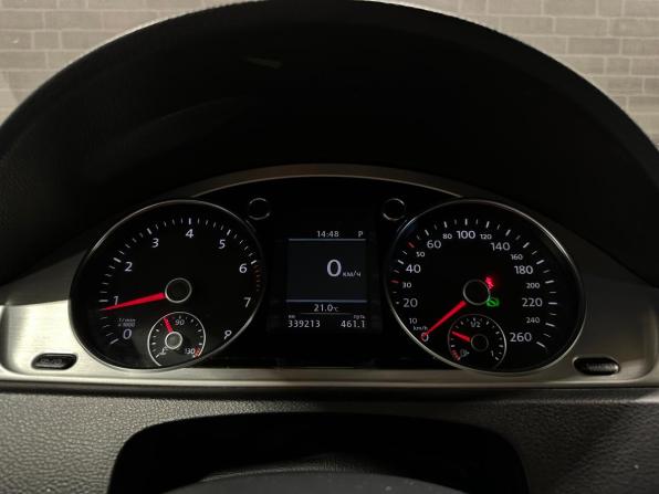 Volkswagen Passat B7 с пробегом 2013 года, цена 1 040 000 рублей, 338884 км, седан, Автокод Объявления
