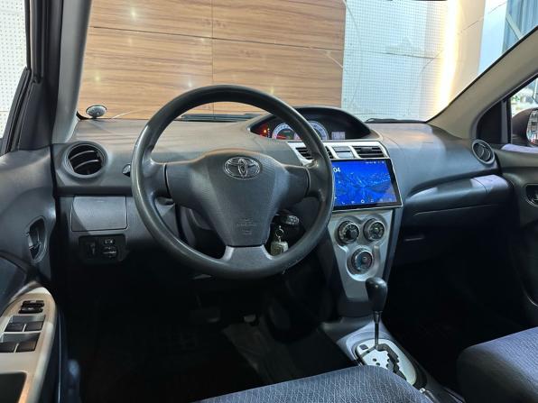 Toyota Yaris II с пробегом 2007 года, цена 599 900 рублей, 200212 км, седан, Автокод Объявления
