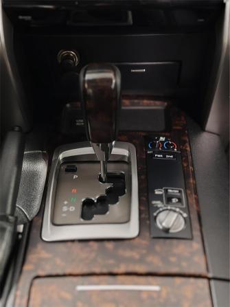 Toyota Land Cruiser 200 Series Рестайлинг 1 с пробегом 2015 года, цена 4 520 000 рублей, 185277 км, внедорожник, Автокод Объявления