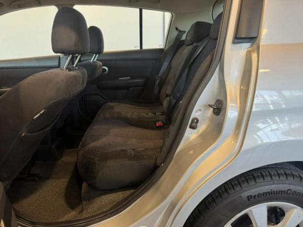 Nissan Tiida I Рестайлинг с пробегом 2010 года, цена 750 000 рублей, 201543 км, хэтчбек, Автокод Объявления