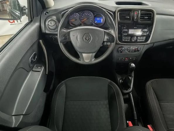 Renault Sandero II с пробегом 2017 года, цена 949 000 рублей, 95000 км, хэтчбек, Автокод Объявления